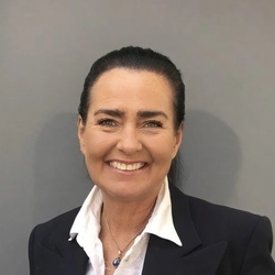 Tatjana Hjorth, Senior Consultant für Pferdeimmobilien und Reitsportanlagen